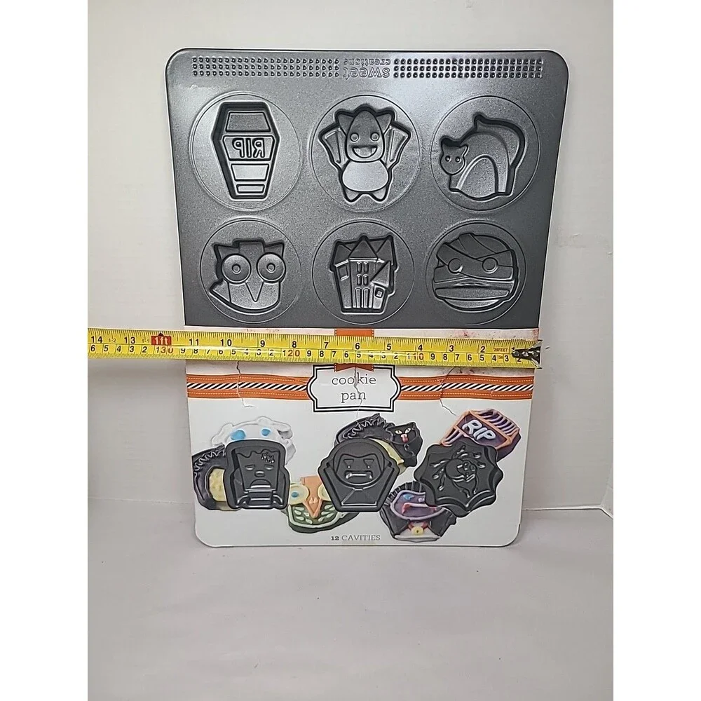 Bradshaw Halloween 12 Cavity Cookie Mold Pan, Cat Mummy Owl Bat Baking Tray